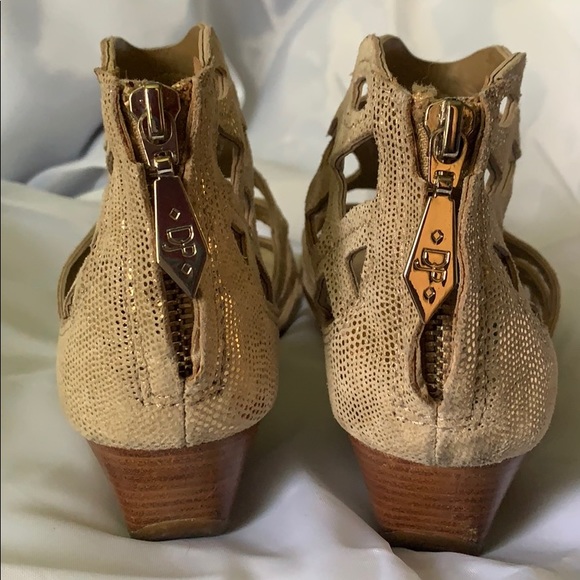Gold wedge sandals - Picture 4 of 6